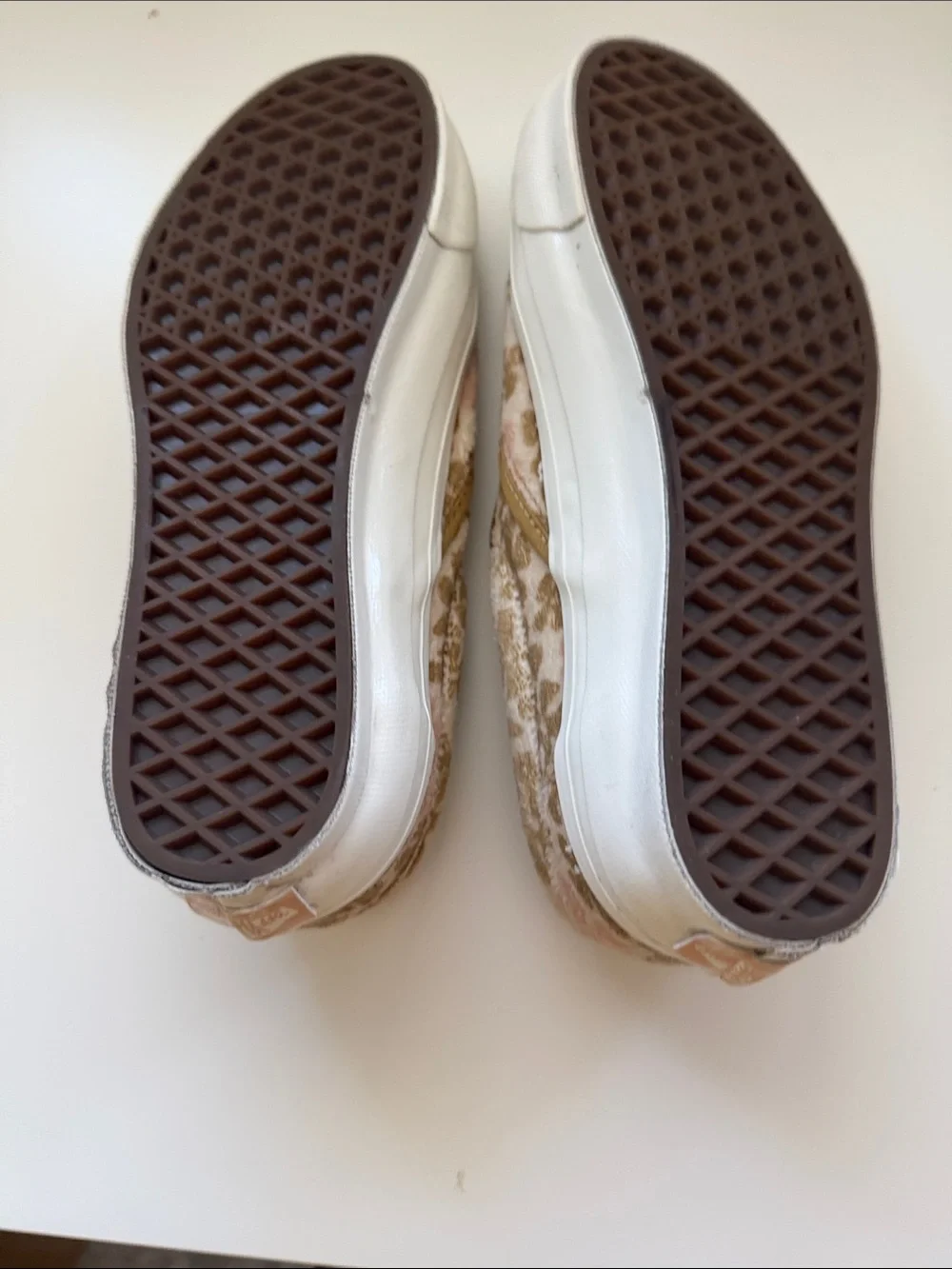 Vans slip sneakers